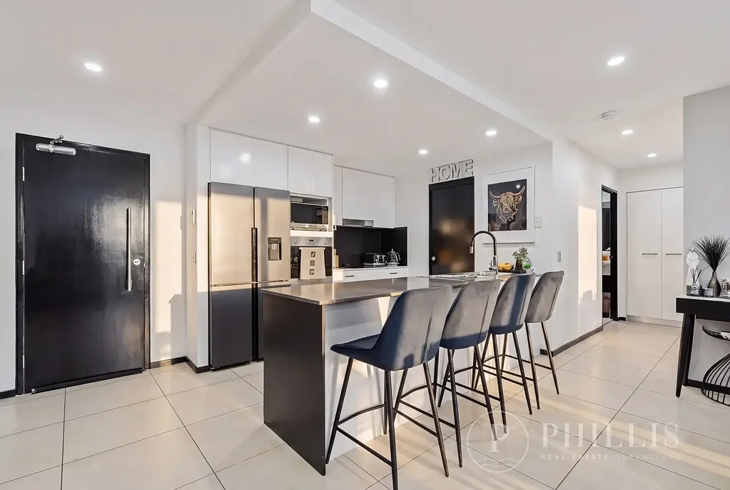 Stylish Coastal Living in Azzura Greens – Spacious 2 Bed + Study with Large Courtyard