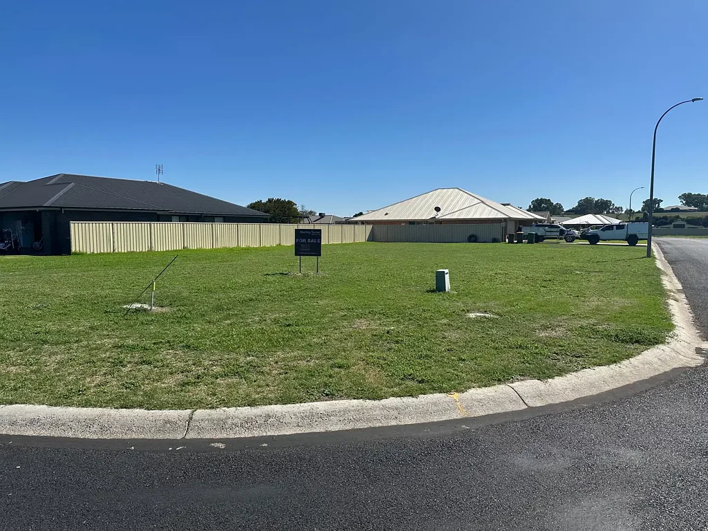 Wellington  BUILD YOUR DREAM HOME