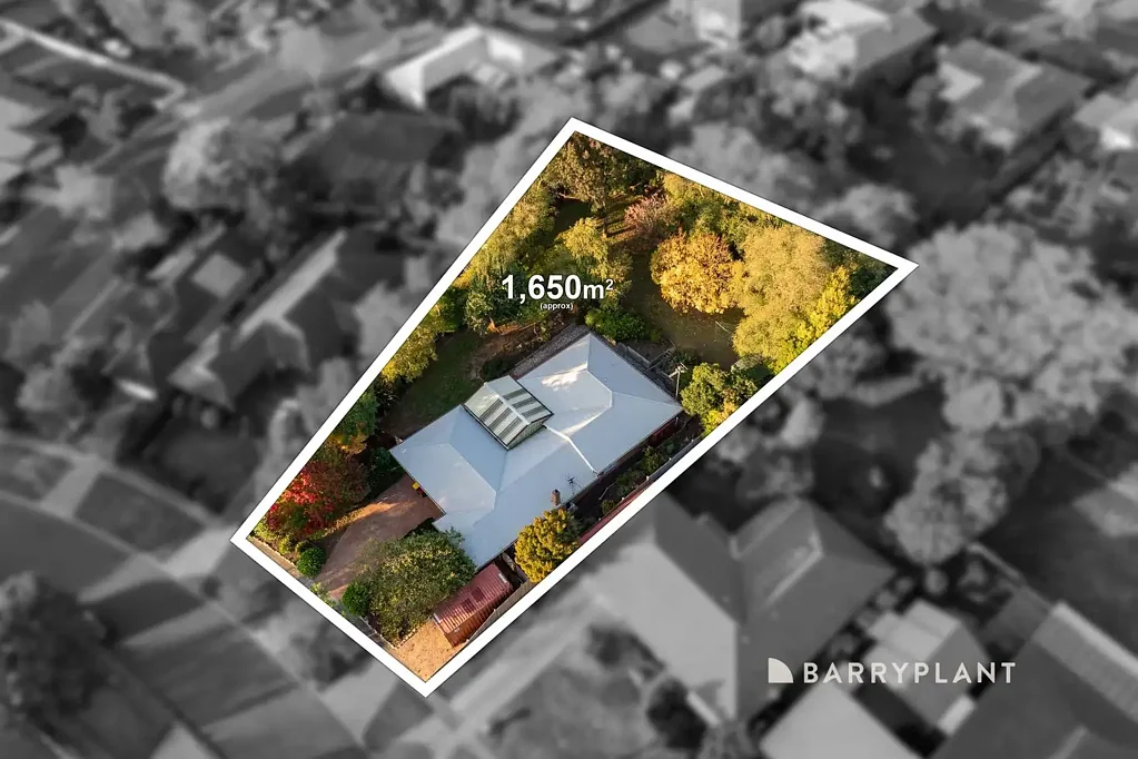 Drouin 4 Bedroom Immaculate Family Home with Subdivision Potential