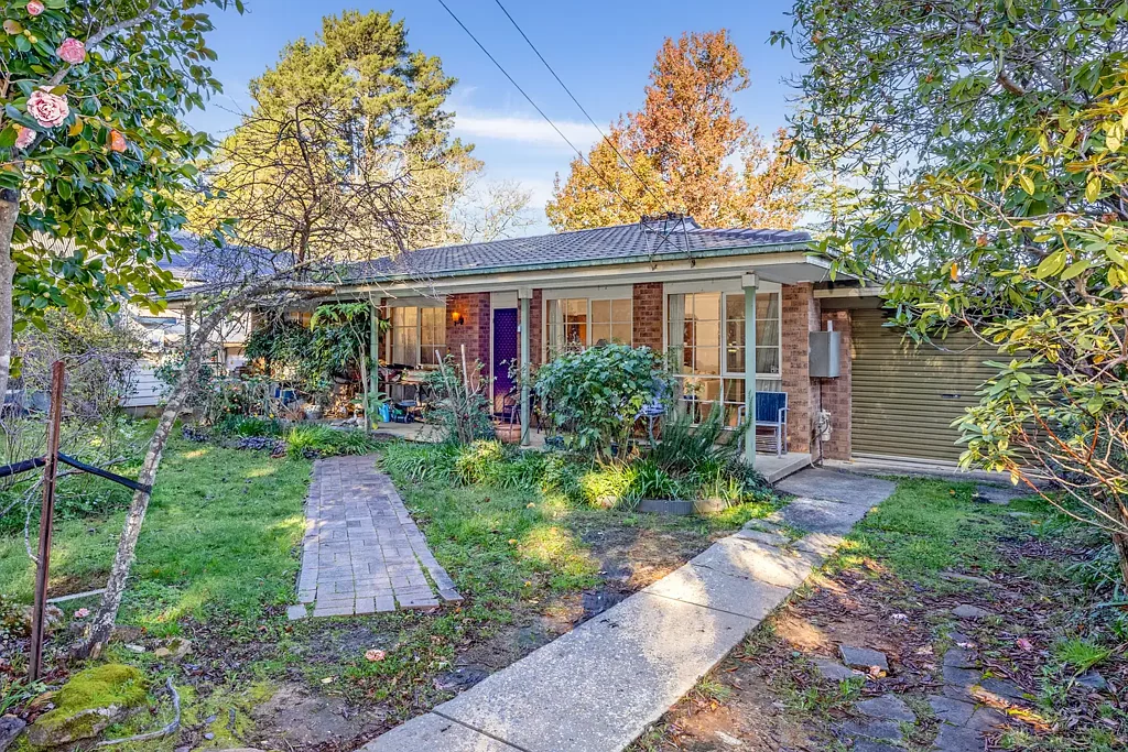 Wentworth Falls 3ห้องนอน Original Home in a Convenient Wentworth Falls Location