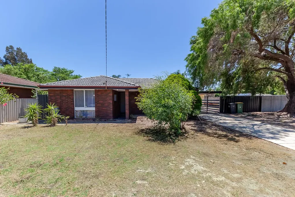 1 Beechcroft Place, Camillo, WA 6111
