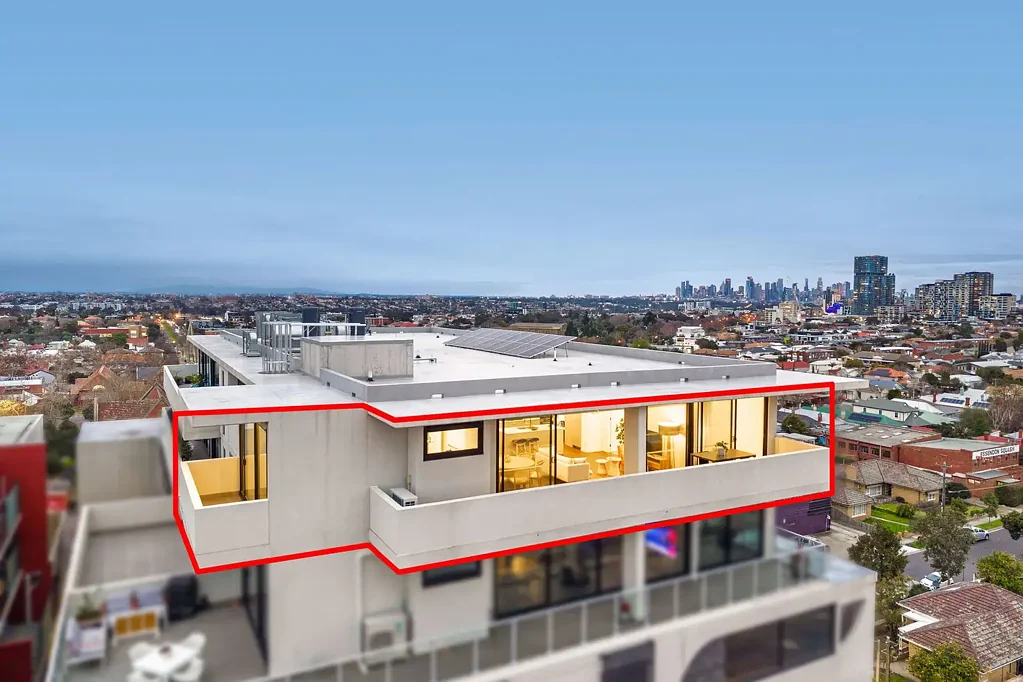 Essendon 2ห้องนอน Penthouse Perfection in 'Luminess'