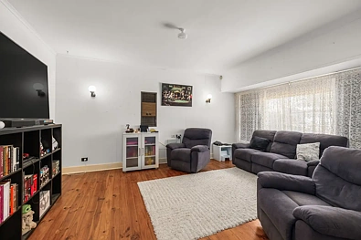 客厅 - 5 St Leonard Crescent, Elizabeth Downs, SA 5113