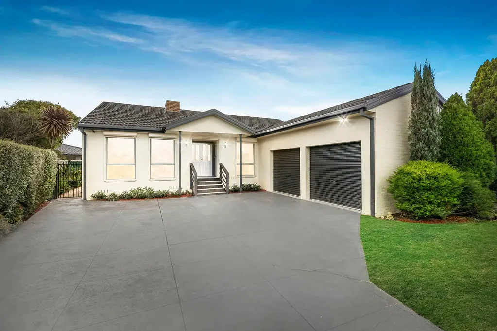 Wantirna South 4Moenga A Light-Filled Family Sanctuary with Seamless Style and Space