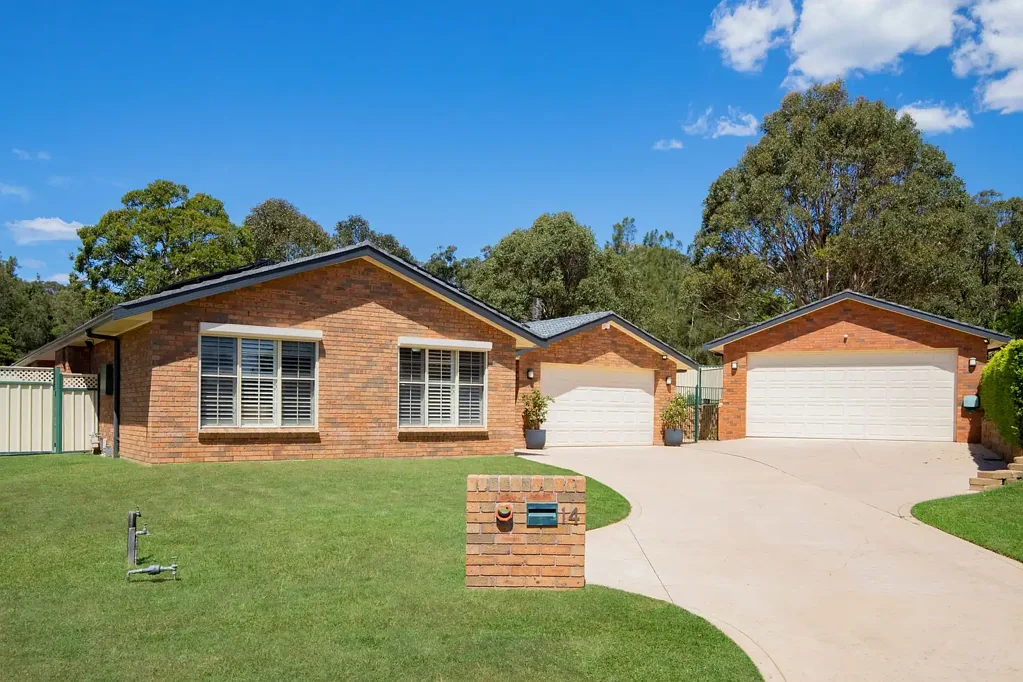 14 Squire Close, Valentine, NSW 2280
