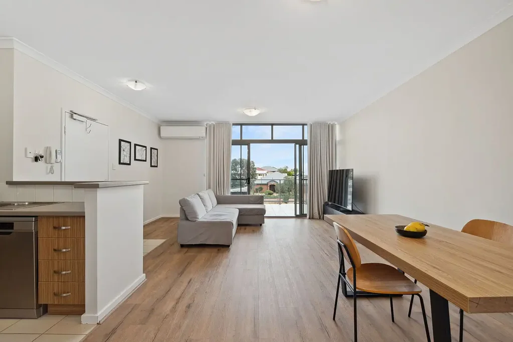 Success 2Zimmer Upgraded, Move-In Ready Apartment