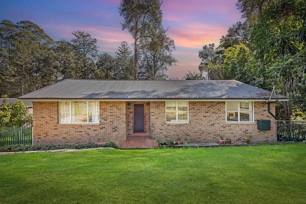 Baulkham Hills 5 Bedroom Modern Family Home with Self-Contained Retreat