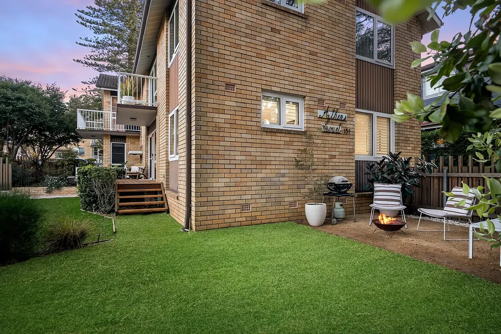 Balgowlah 2Kwarto Renovated garden apartment offering lifestyle and convenience