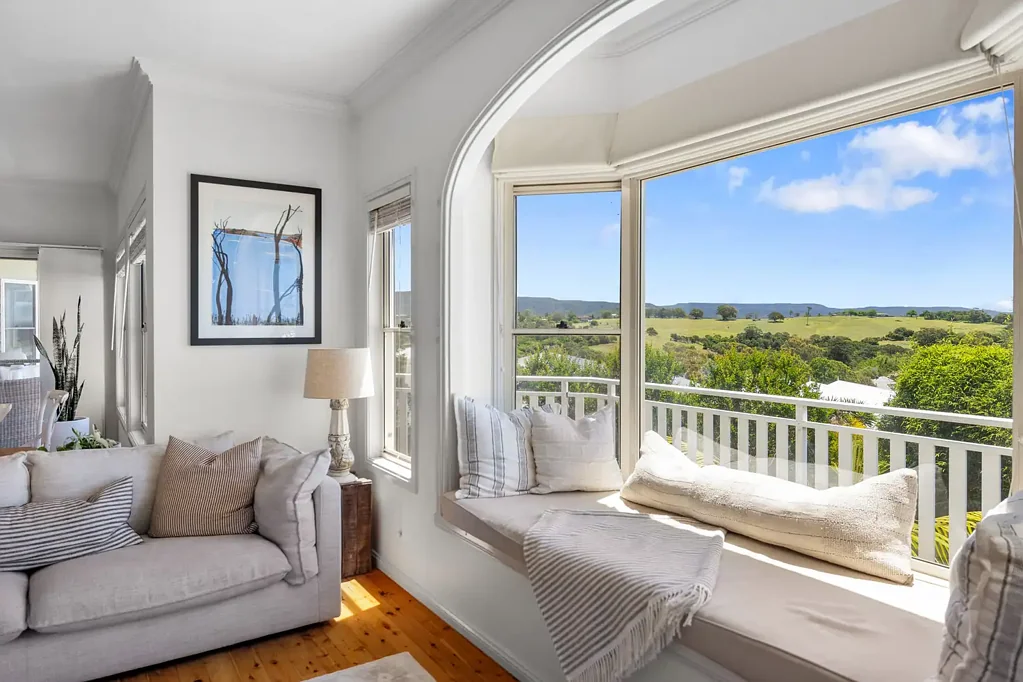 Milton 3कमरा Panoramic Views, Effortless Milton Living