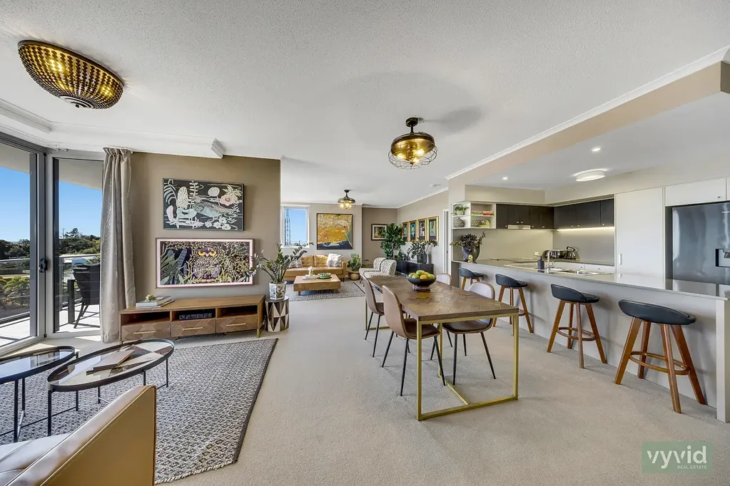 Gladstone Central 2બેડરૂમ Prime North-East Corner Sub-Penthouse with Stunning Harbour Views