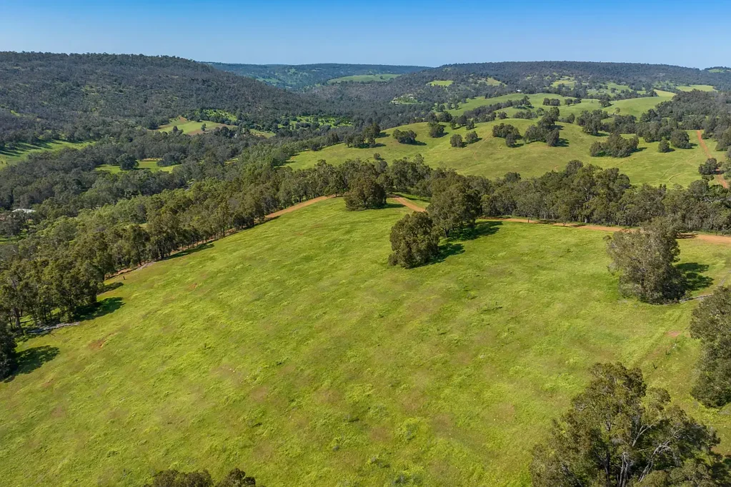Bullsbrook " Rural Escapism "  387acres
