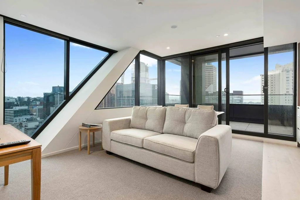 Furnished Corner Apartment with Harbour Views ...