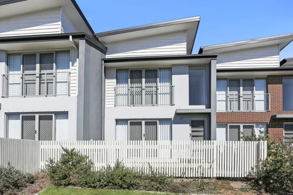 Modern 3 bedroom townhouse