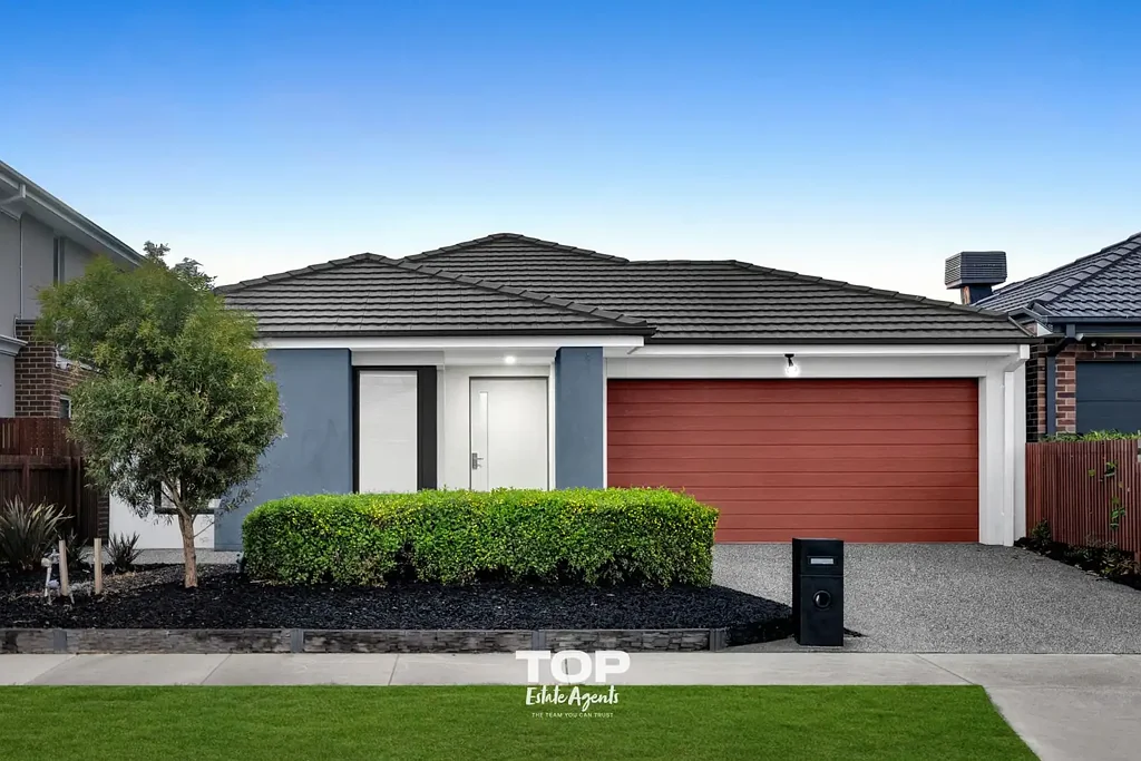 91 Manton Road, Clyde North, VIC 3978