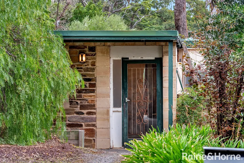 15 Chowilla Street, Eden Hills, SA 5050