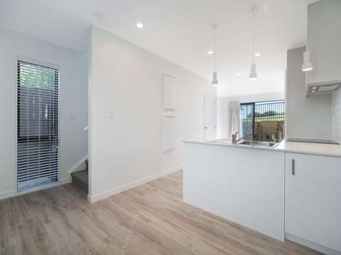Brand New 2-Bedroom Townhouses – Modern Living with Park Views!