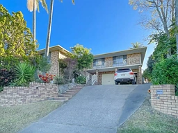 34 Pearce Dr, Coffs Harbour