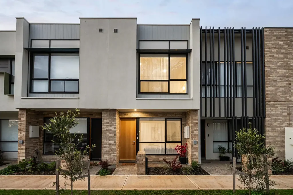 Oaklands Park 3બેડરૂમ Freshly Built for Effortless Living.
