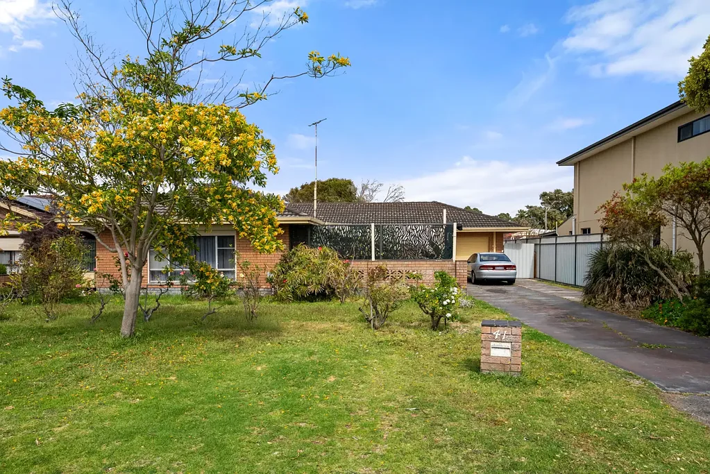 41 Waimea Road, Safety Bay, WA 6169