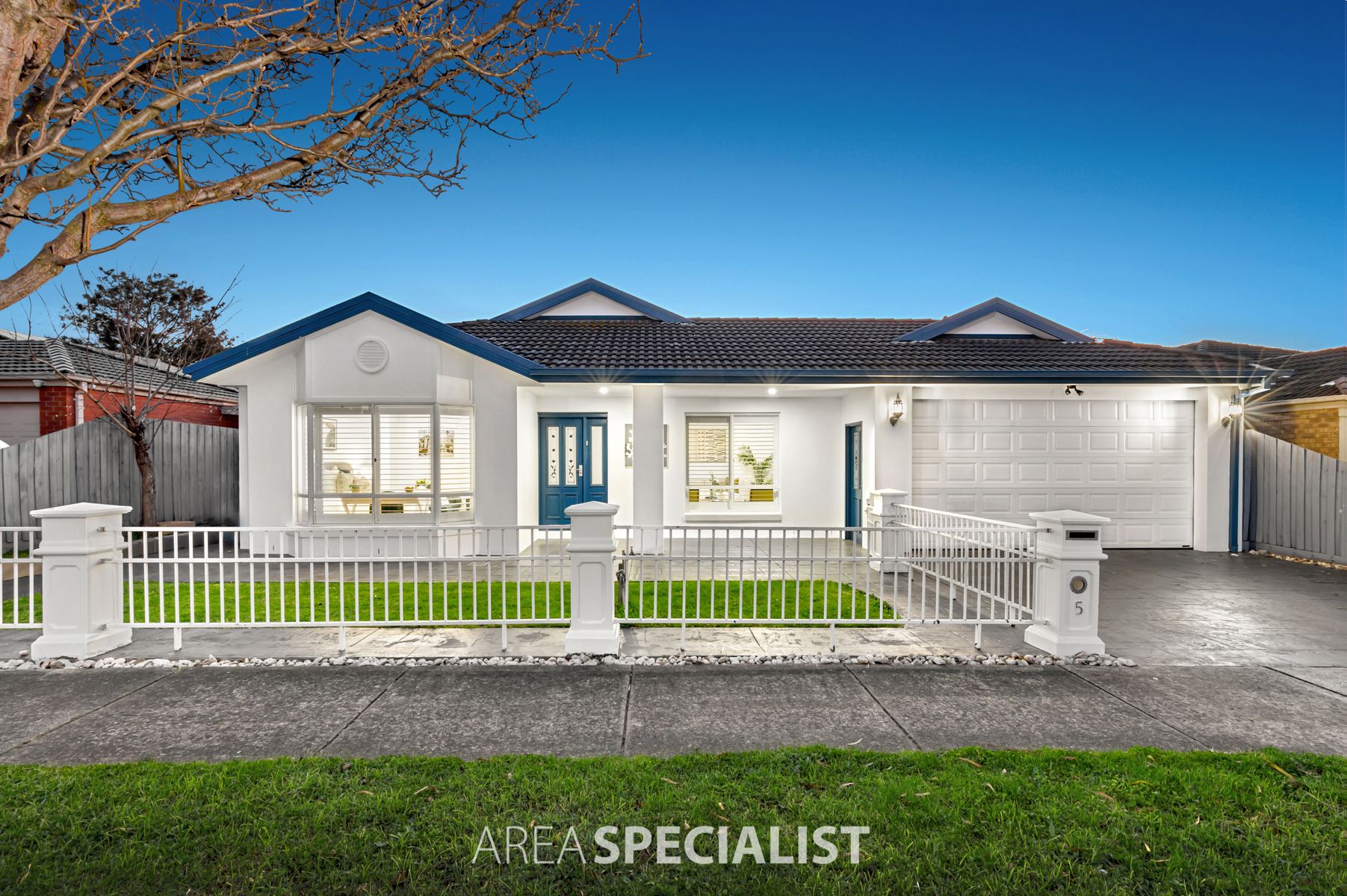 5 LONGFIELD WAY, NARRE WARREN SOUTH VIC 3805, 0 rūma, 0 rūma horoi, House