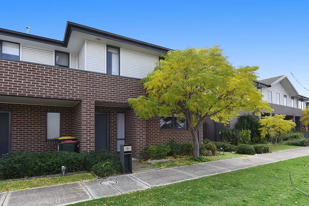 Stylish, Low-Maintenance Living in a Prime Location