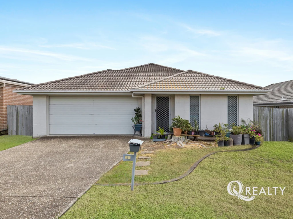 15 Newhaven Street, Marsden, QLD 4132