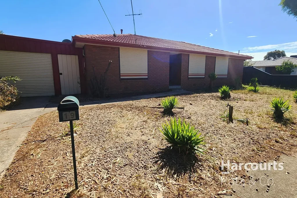 Stylish Single Level Living!