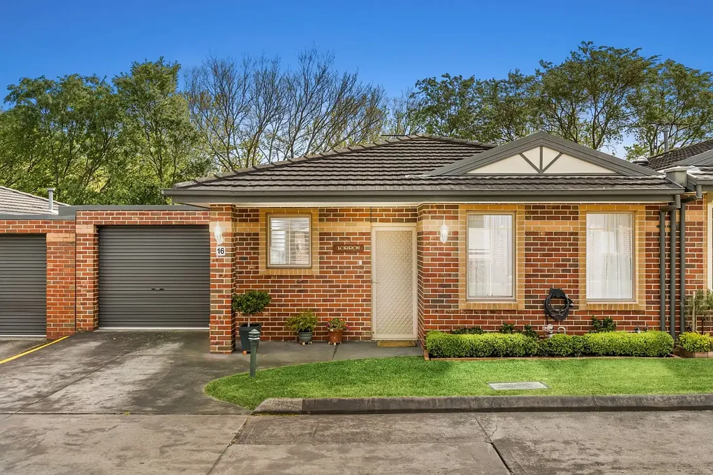 16/21-25 Parkhill Drive, Berwick, VIC 3806