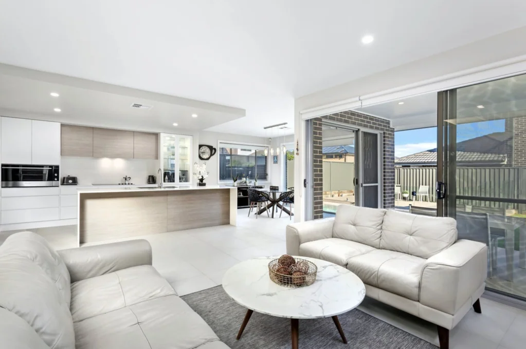 Stunning 4 Bedroom Home with Swimming Pool!