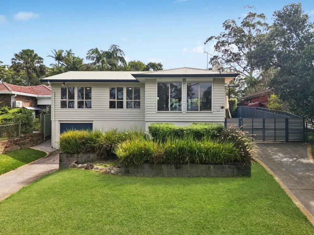 Stanwell Tops 4房 双独立住宅 816sqm土地 悬崖景观 阳光花园 太阳能供电 独立书房 多功能储藏 Location, Lifestyle, Versatility & Opportunity