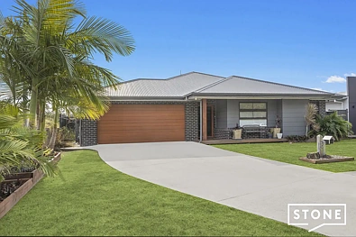 Moonee Beach 4 Slaapkamer Contemporary Coastal Luxury in a Premium Beachside Setting