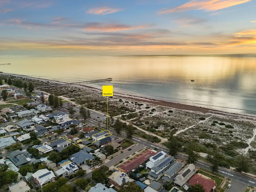 Largs Bay 4침실 Absolute Beachfront Luxury on an Expansive Coastal Allotment with Uninterrupted Sea Views