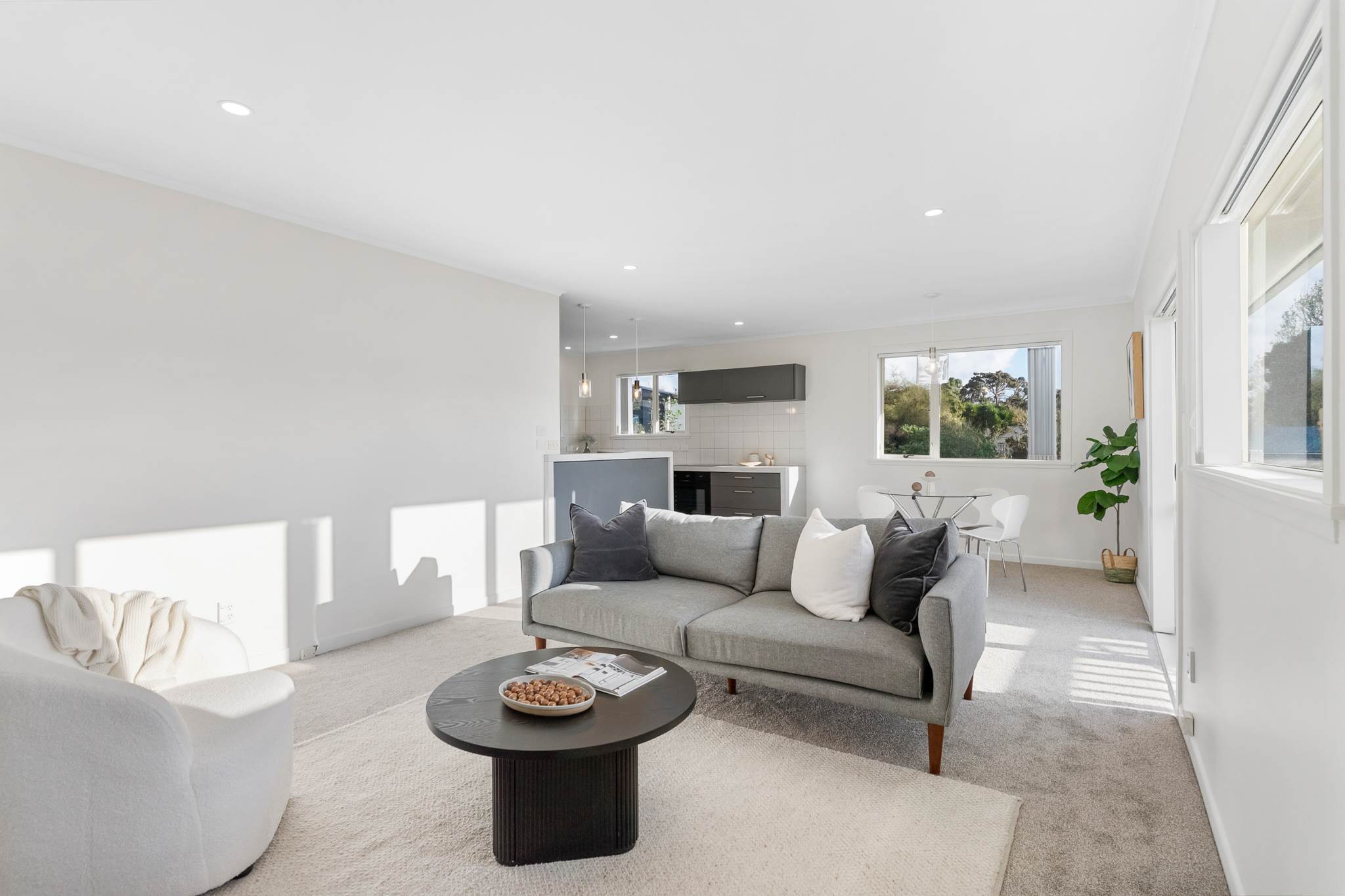 26A Gill Avenue, Te Atatu Peninsula, photo 7