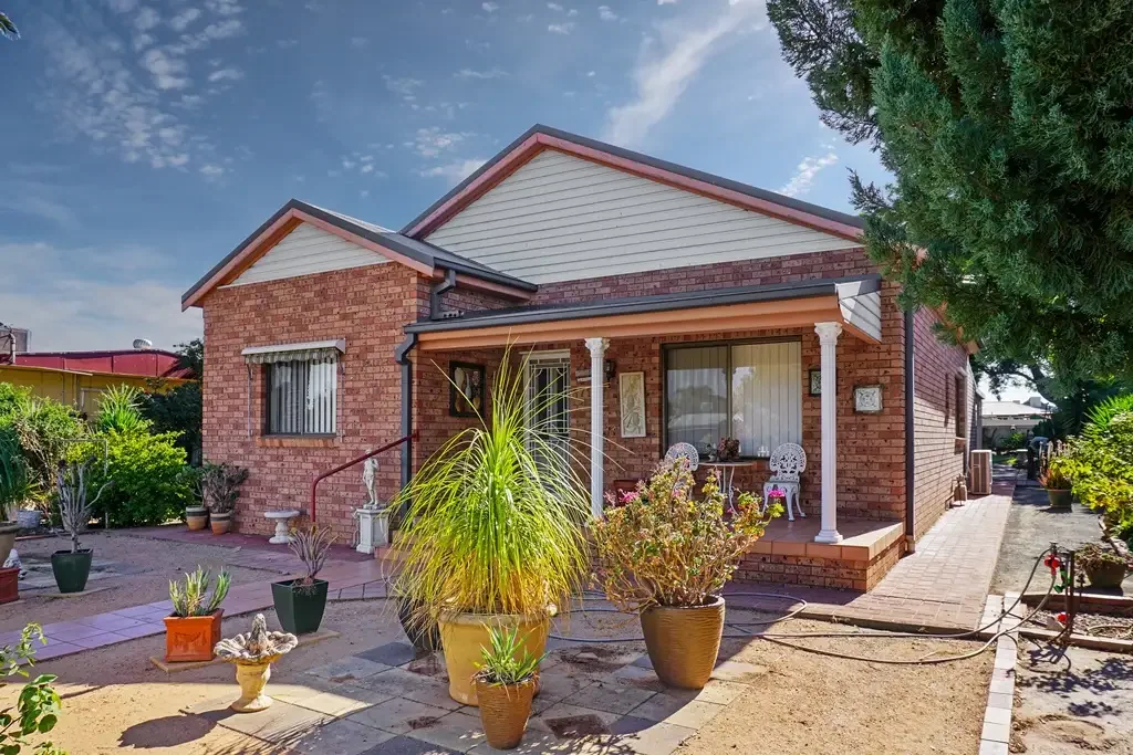 71 Cassin Street, Wyalong, NSW 2671