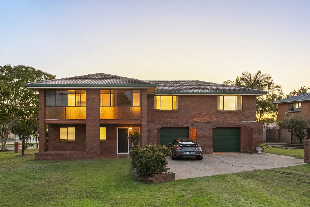 2 Pamrick Crescent, Clontarf, QLD 4019