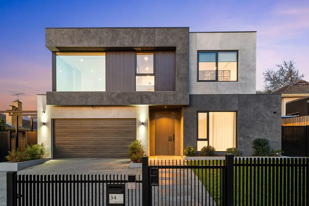 Mount Waverley 5Kwarto ARCHITECTURAL BRILLIANCE WITH SKYLINE VIEWS IN THE PRESTIGIOUS MWSC ZONE