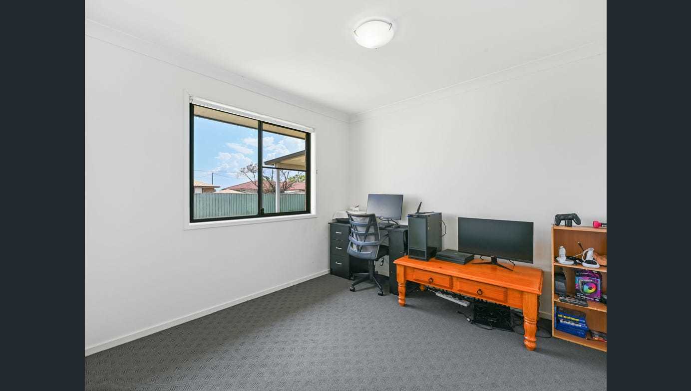 13 BERGHOFER DR, OAKEY QLD 4401, 0 Kuwarto, 0 Banyo, House