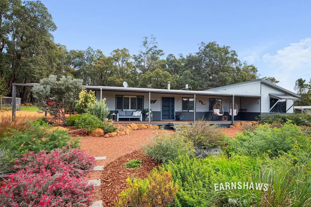 Chidlow 3 Bedroom Modern Country Homestead Perfection