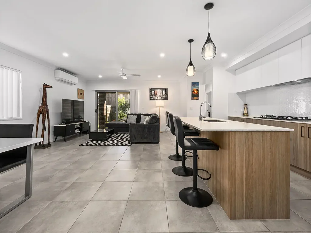 Collingwood Park 4房 新造住宅2023 375m²土地 6KW太阳能 环氧双车库 多个生活区 主卧套房 邻近学校公园 购物便利 Delivering Comfort, Style & Convenience  - Open Saturday (23rd) from 10.45am - 11.15am