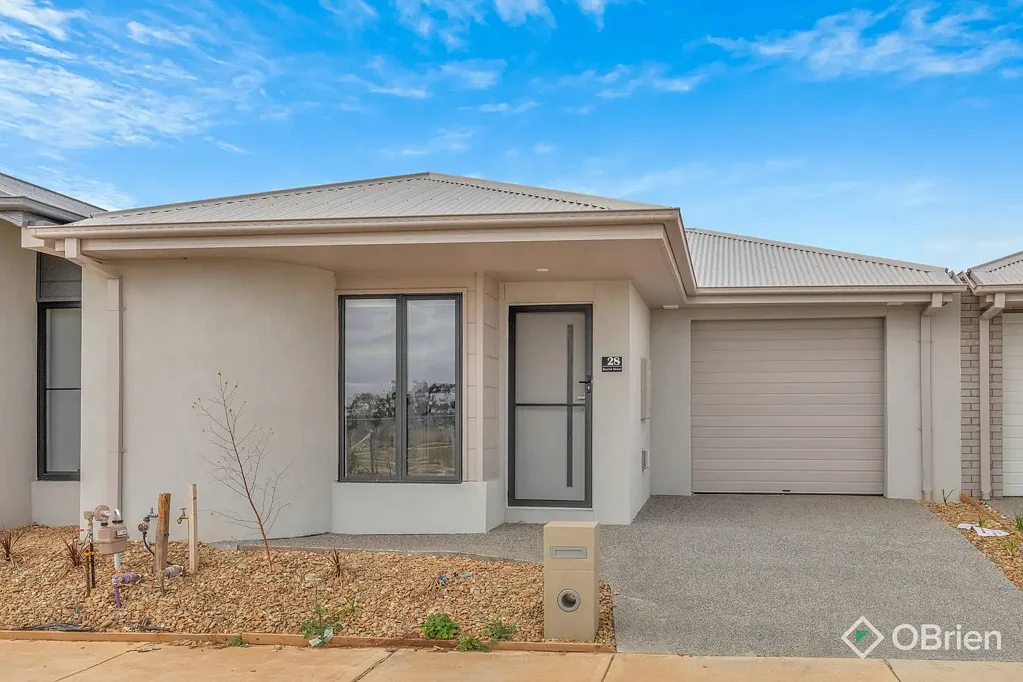 STUNNING FAMILY HOME - MOVE IN READY!