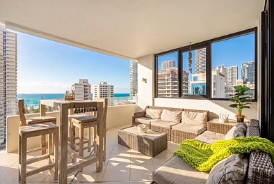 Broadbeach 3 Bedroom Position. Potential. Priced to Sell!
