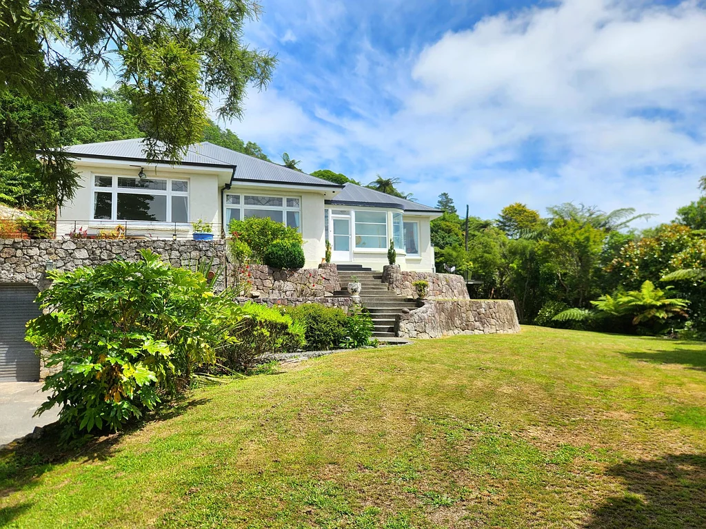 Greymouth 4침실 Your private sea view retreat