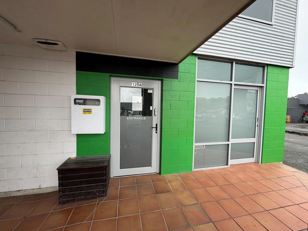 Motueka Prime High Street location for your business