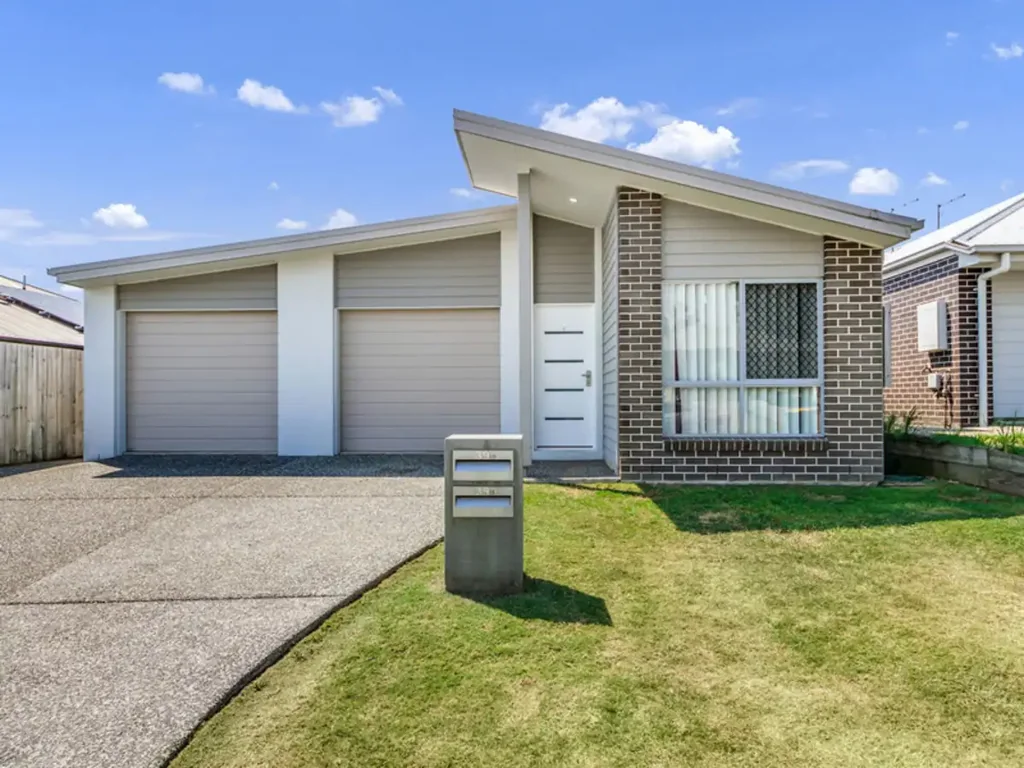 Morayfield 4બેડરૂમ Two Homes - One Smart Investment
