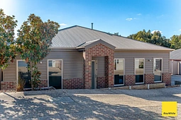 2/27 Macdougall Road, Golden Square