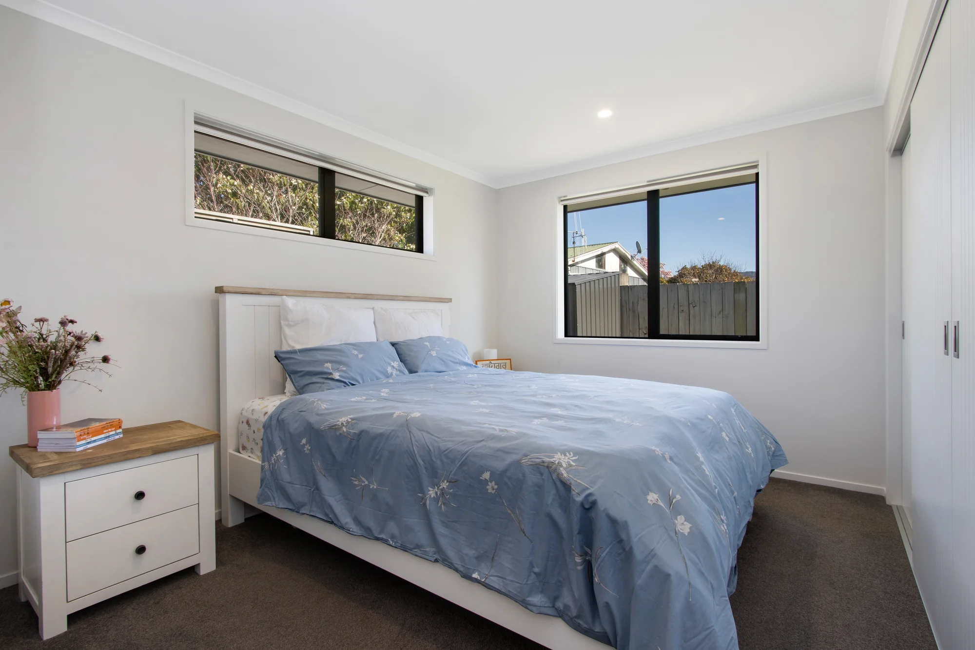 Katikati 4房  Near New Home and Vendors invite offers.