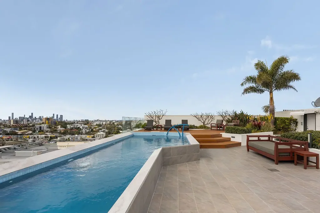 Indooroopilly 1 Bedroom Modern Apartment with Views, Rooftop Pool & Resort-Style Living