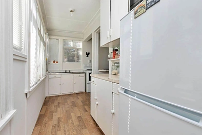 327 Mt Albert Road, Mt Roskill, Auckland City, 5 Bedrooms, 3 Bathrooms, Home & Income