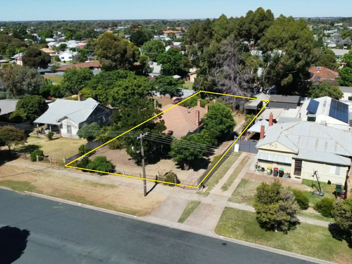 22 CHISHOLM ST, SWAN HILL VIC 3585, 0 कमरे, 0 बाथरूम, House