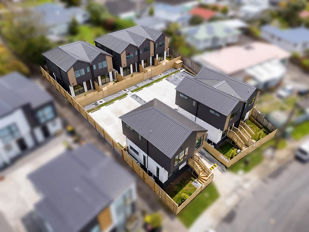 Mount Roskill 2침실 Nest or Invest